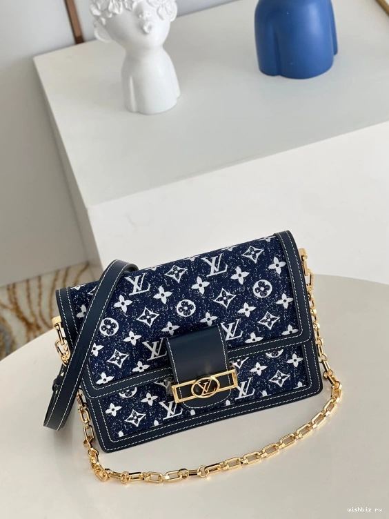 WIS DAUPHINE MM VUITTON LOUIS 1001